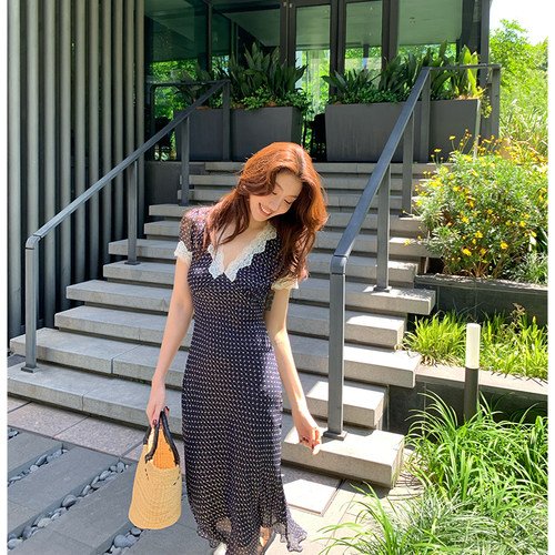 龍喜儿 重磅真丝连衣裙女v领蕾丝边收腰显瘦法式波点印花长裙D039