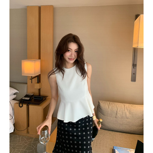 龍喜儿“醋酸”纯色上衣女无袖荷叶边收腰时髦缎面显瘦背心X785