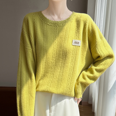 2025秋冬新款镂空提花毛针织衫女