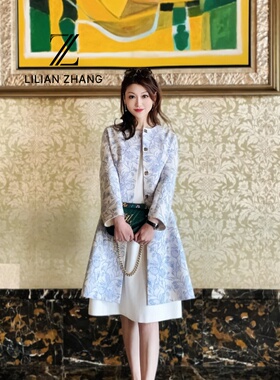 LILIAN ZHANG —Lady挚爱青花瓷经典S廓型立体浮雕风衣 2206003