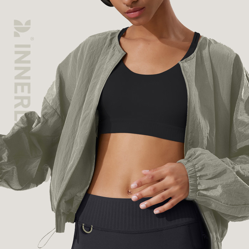 INNERLAND高性能防晒轻薄透气宽松短款运动休闲外套夹克时尚上衣