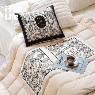 抱枕被子二合一两用车载车用折叠加厚午睡毛毯子枕头靠枕高级轻奢