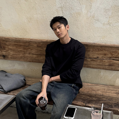 马克斯星球纯色打底衫长袖T恤