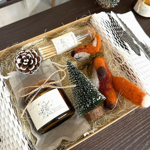 创意生日礼物圣诞节高级感小众香薰蜡烛礼盒送闺蜜朋友女生伴手礼