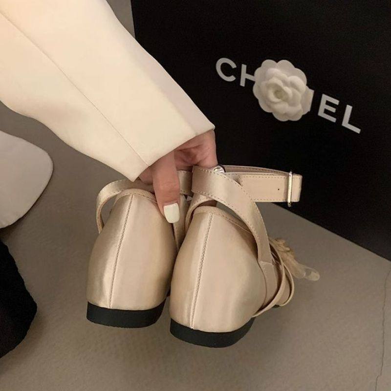 小温柔~法式国风新中式配裙子花朵玛丽珍鞋增高气质法式单鞋女