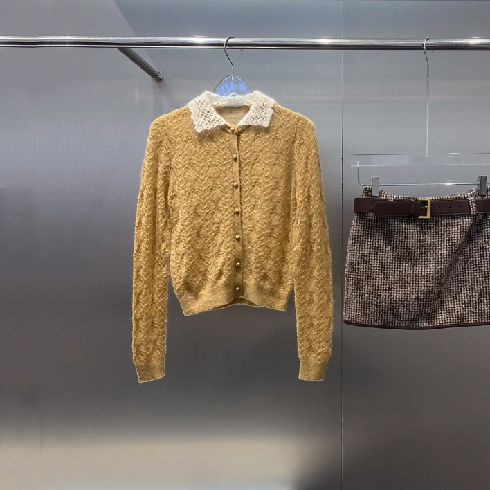 现货商场同款2025冬季新款女装甜美镂空拼色翻领针织开衫 3J4E533