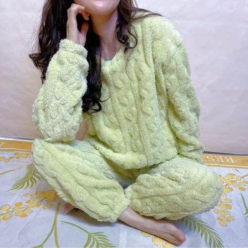 休闲套装网红珊瑚绒优美提花2023