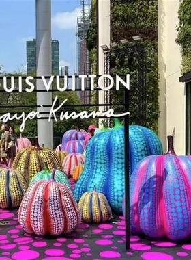 波点南瓜大摆件草间弥生大型玻璃钢雕塑商场民宿网红店铺落地装饰