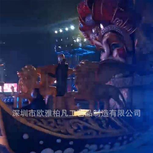 米大型公园电动车美陈游园花车发光巡游万圣节圣诞节春节玻璃钢