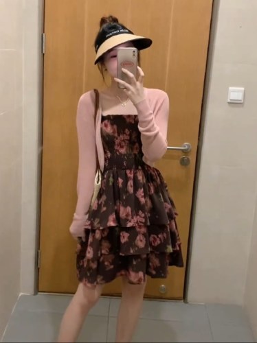 法式碎花套装连衣裙女2024夏季新款百搭针织开衫上衣吊带蛋糕裙潮