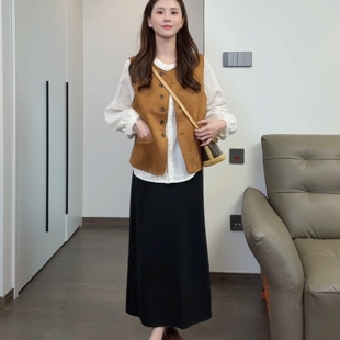 高级感百搭套装 新款 高腰半身裙两件套女2025秋季 麂皮绒圆领马甲