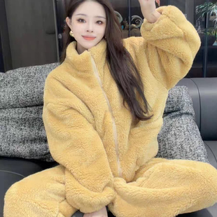 软乎加绒加厚保暖睡衣两件套 新款 珊瑚绒立领家居服套装 女2025冬季