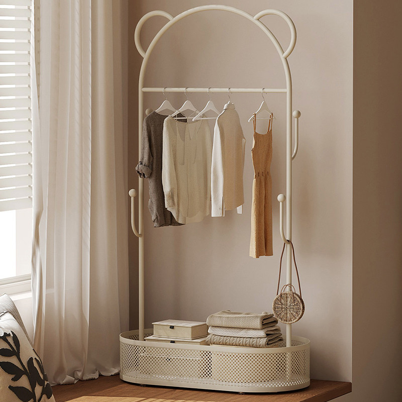 卧室飘窗挂衣架儿童落地衣帽架不占空间铁艺简易小型衣服专用挂架
