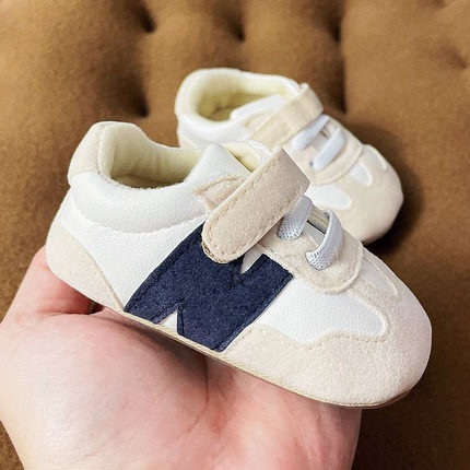 春秋上新0-1岁宝宝学步鞋3-6-12八7个月婴儿软胶底防掉防滑休闲鞋