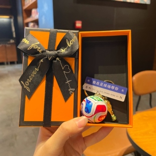 2026年创意足球钥匙扣球迷周边纪念品美墨加世界杯背包挂饰小礼品