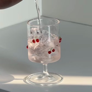 高硼硅樱桃玻璃杯浮雕手绘立体牛奶杯网红咖啡杯果汁杯气泡水酒杯