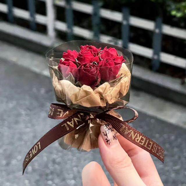 情人节生日礼表告白情人礼物小花束节日迷你永生花摆件结婚伴手礼
