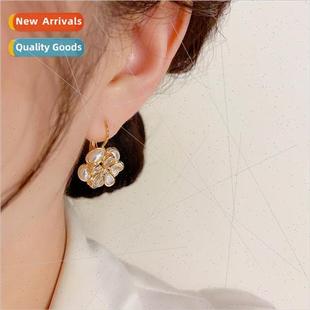 Koreafashion sweet zirconia flower pearl earrings earrings n