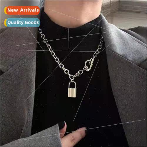Europe ins hip hop creative new small lock necklace bungee p