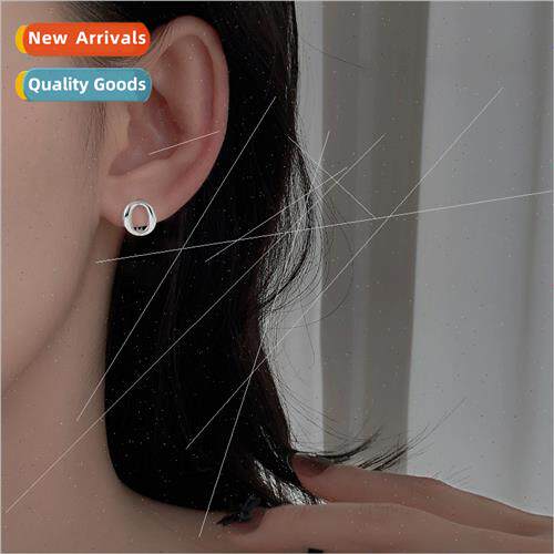 O-shaped earrings female HK creative hollow ear buckle commu