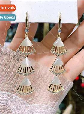New tide fan-shaped tassel cat eye tassel earrings female Ko