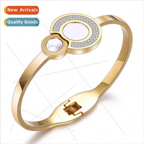 Korea new 316 women round splicing diamonds shell bracelet t