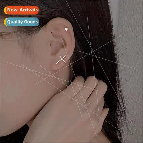 Cold wind ear clip earrings female 2023 tide Koreasimple fas