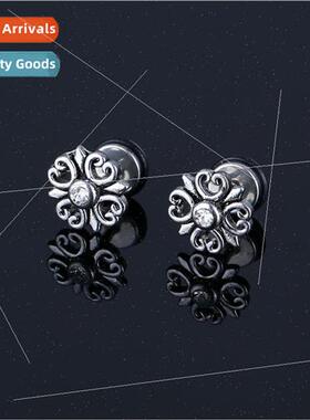 Koreafashion wild ear clip tide men tanium steel earrings si