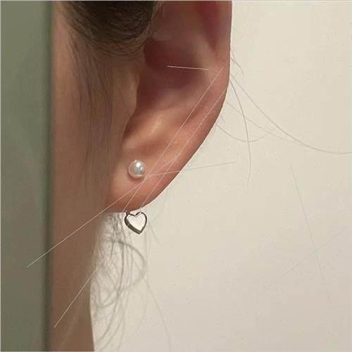 2023 network pearl love heart two wear earrings female ins g
