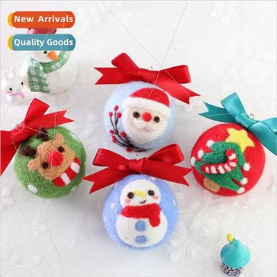 poking prodding making diy wool felt material k keychain Eng