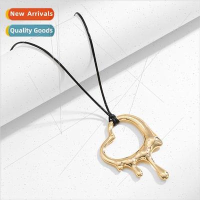 New Lava Metal Peach Heart Pendant Women Europe Fashion Swea