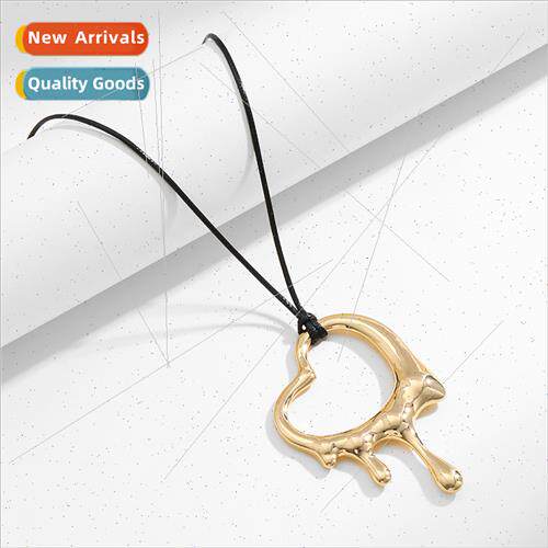 New Lava Metal Peach Heart Pendant Women Europe Fashion Swea