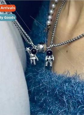 Astronaut astronaut necklace bracelet jewelry creative magne