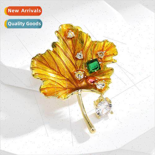 Korea orange red maple leaf su coat brooch hollow maple leaf
