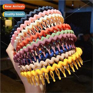 Solid color rubber hair bwh teeth wash face girl makeup does