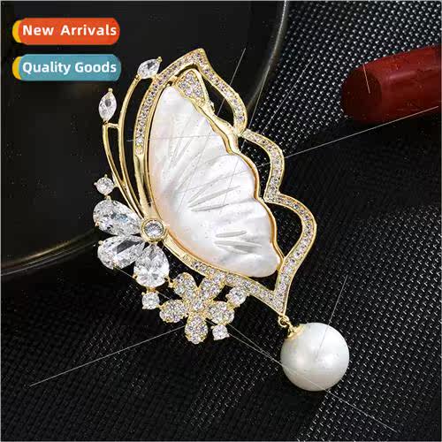 Korea Natural Butterfly Brooch Elegant Animal Corsage High-g