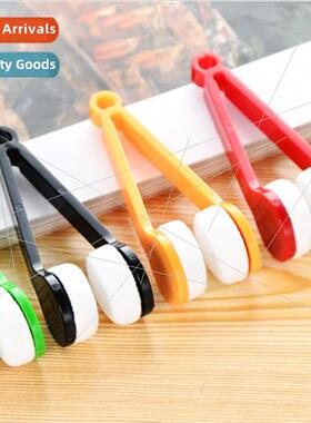 Creative multifunctional glasses wipe students portable does