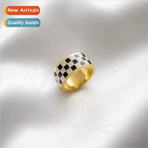 Fashion Europe retro black whe square ring tanium steel gold