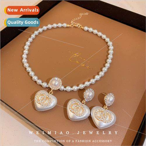 Silver needle with diamonds pearl double circle white heart