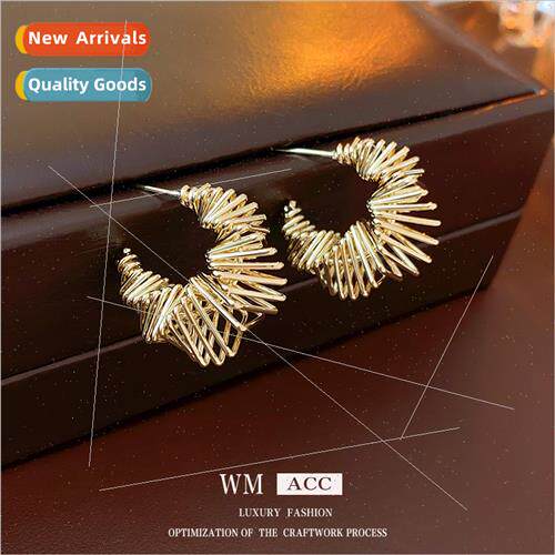 silver pin openwork twisted C-shaped earrings Europe earring