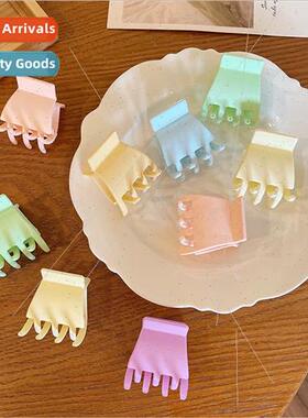 Spring color frosted trumpet shark clip female back head gra