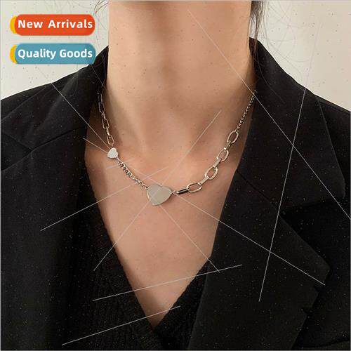 ins cool peach heart necklace bouncy love heart fashion Euro