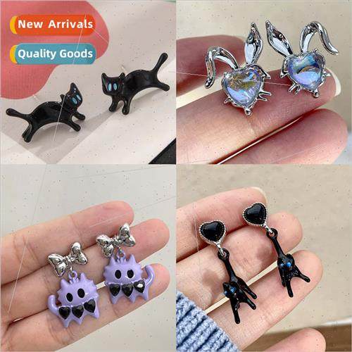 Black cat cat pink love heart zirconia moonlight rabb earrin