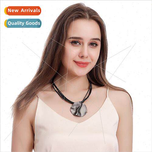 Necklace Europe popular geometric art round simple collarbon