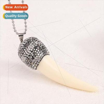 Vintage Punk Bully Wolf Tooth Shape Necklace Diamond Pendant