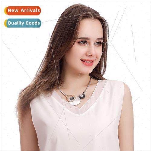 New necklaces Europe fashion color clashing geometric match