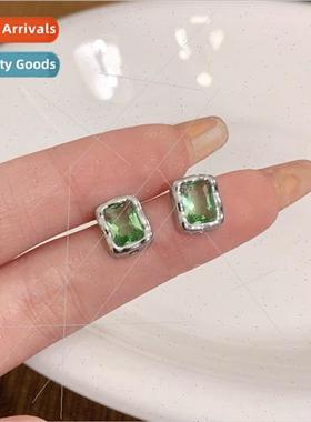 Super obvious green zirconia square earrings female simple h