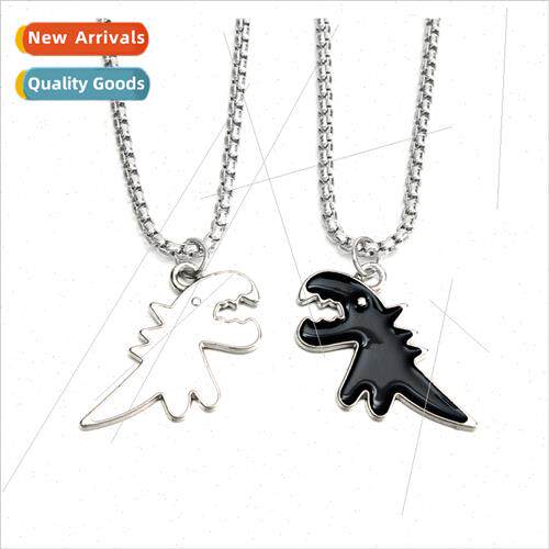 2023 Europe New ins hip-hop pearl chain black whe dinosaur p