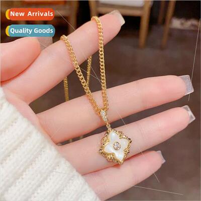 French Elegant Four Leaf Flower Necklace Vintage Sweater Cha