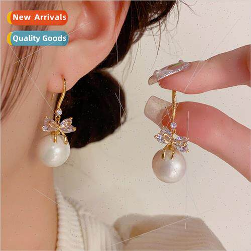 Autumn winter new Korea exquise zirconia bow pearl ear hooks